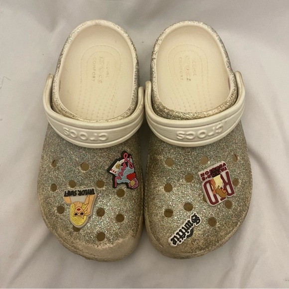 Crocs Classic Girls Size C13 Glitter Rubber Slip On Clog With Swift Music Charms - Picture 12 of 15